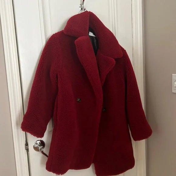 Mango perfect red holiday teddy coat size small oversized
